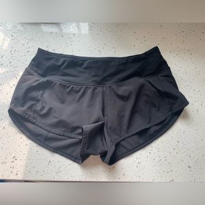Lululemon speed up shorts 2.5 inch